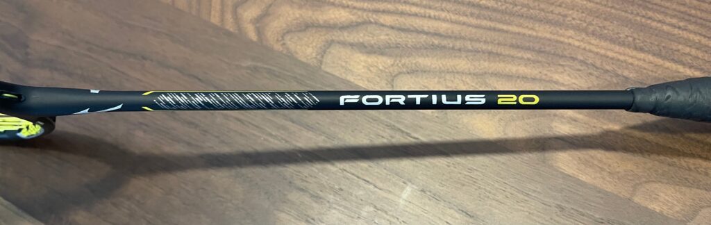 ミズノFORTIUS 20 バドミントンラケット